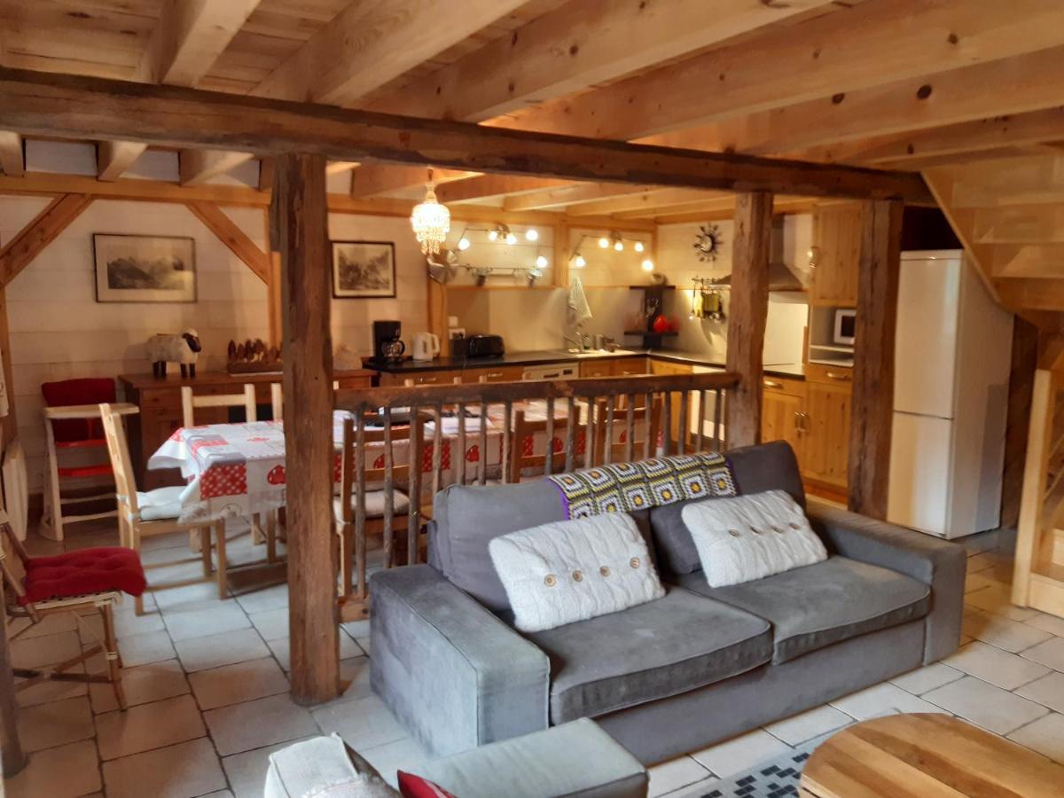 Villa Les Granges De La Fontaine Antignac Esterno foto